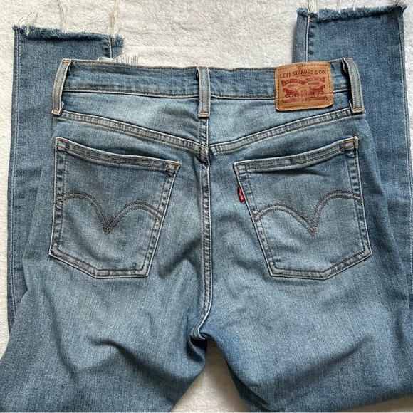LEVI'S Wedgie Skinny Light Distressing Blue Spice Jeans - Picture 3 of 7
